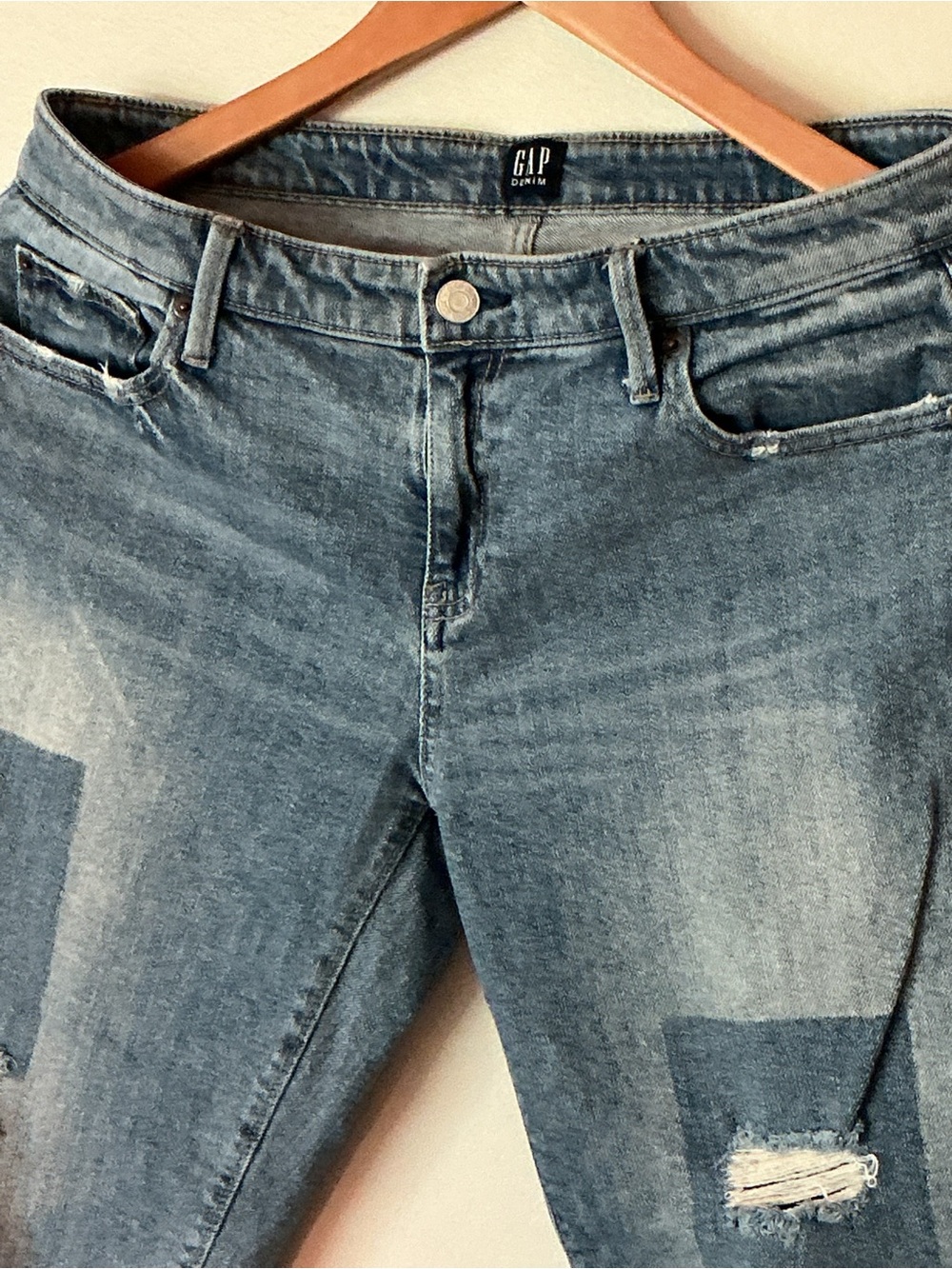GAP Women's Denim Ankle Jeans - Picture 2 of 11